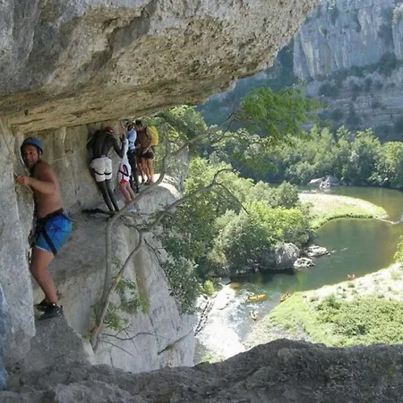 Attractive With Beautiful View Saint-Julien-du-Gua